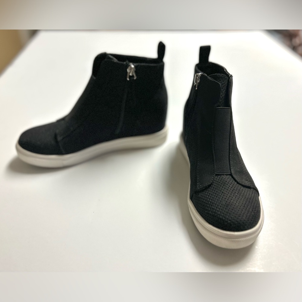 Madden Girl Wedgie Sneaker